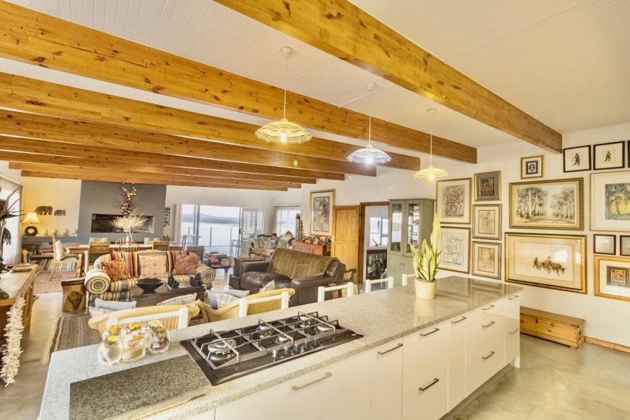 6 Bedroom Property for Sale in Yzerfontein Western Cape
